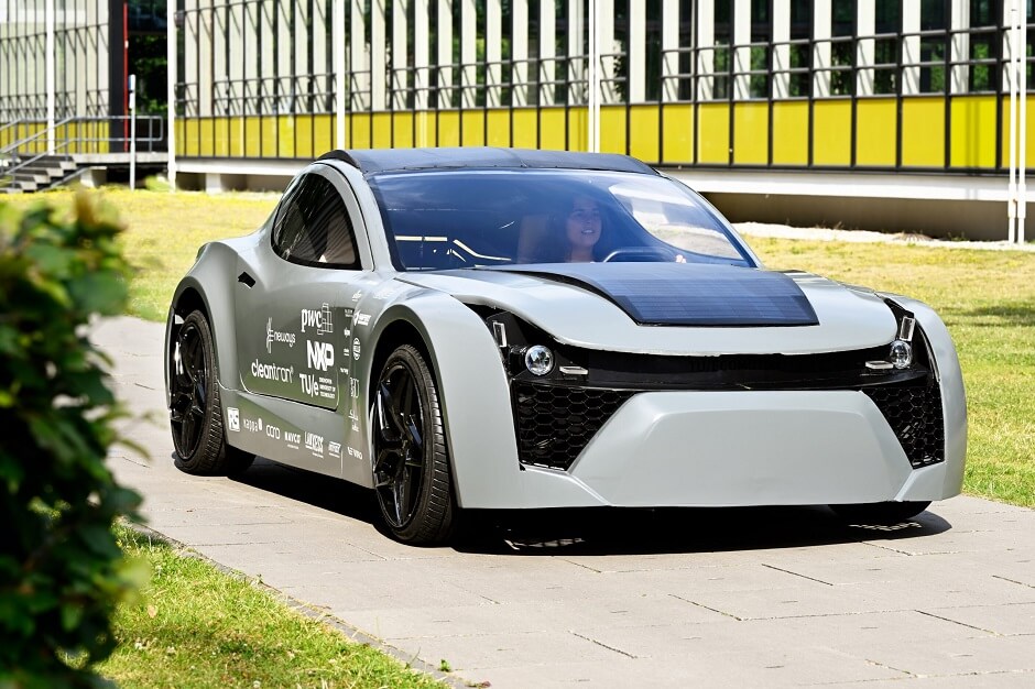 Zem, carro movido a energia solar que absorve emissões de carbono desenvolvido por universitários da TU/ecomotive